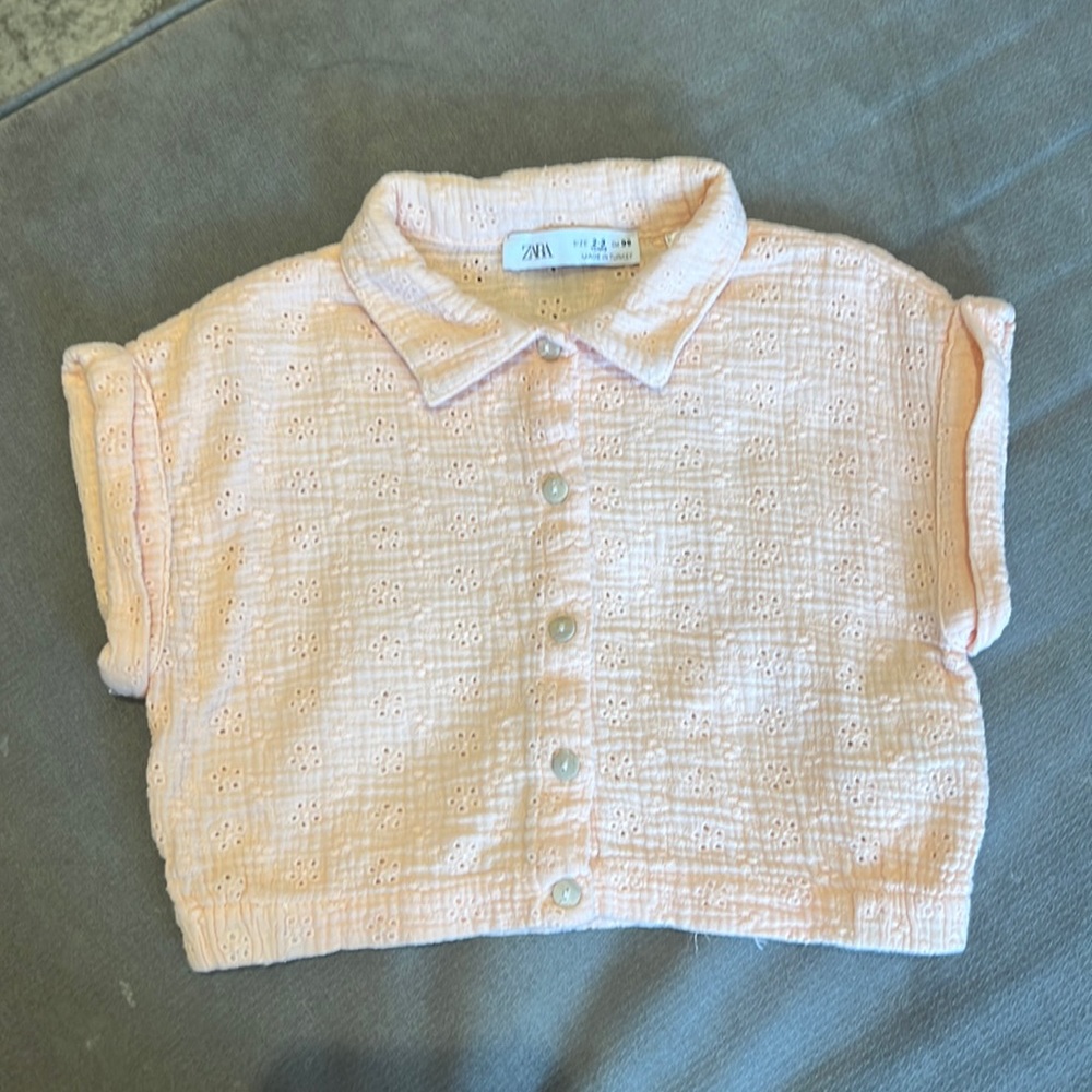 Zara toddler eyelet crop top. Size 2-3 yrs old, lightly worn